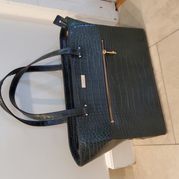 NWOT KATE SPADE Patton Green Leather CROC Embossed 100% Cowhide.  19”x 11”x5” - Picture 2 of 8